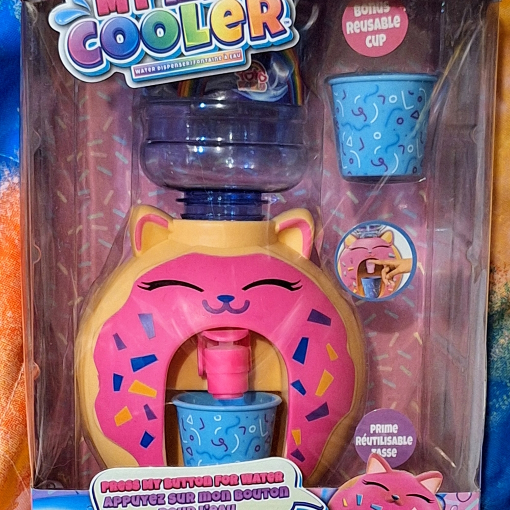 Kawaii mini kitty donut water dispenser
